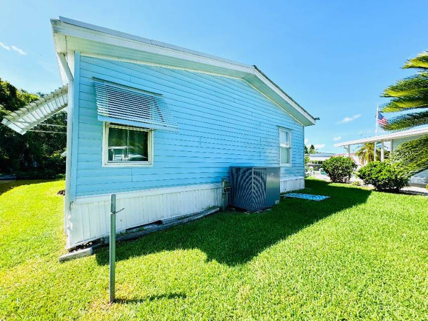 16 Henry Drive a Winter Haven, FL Mobile or Manufactured Home for Sale